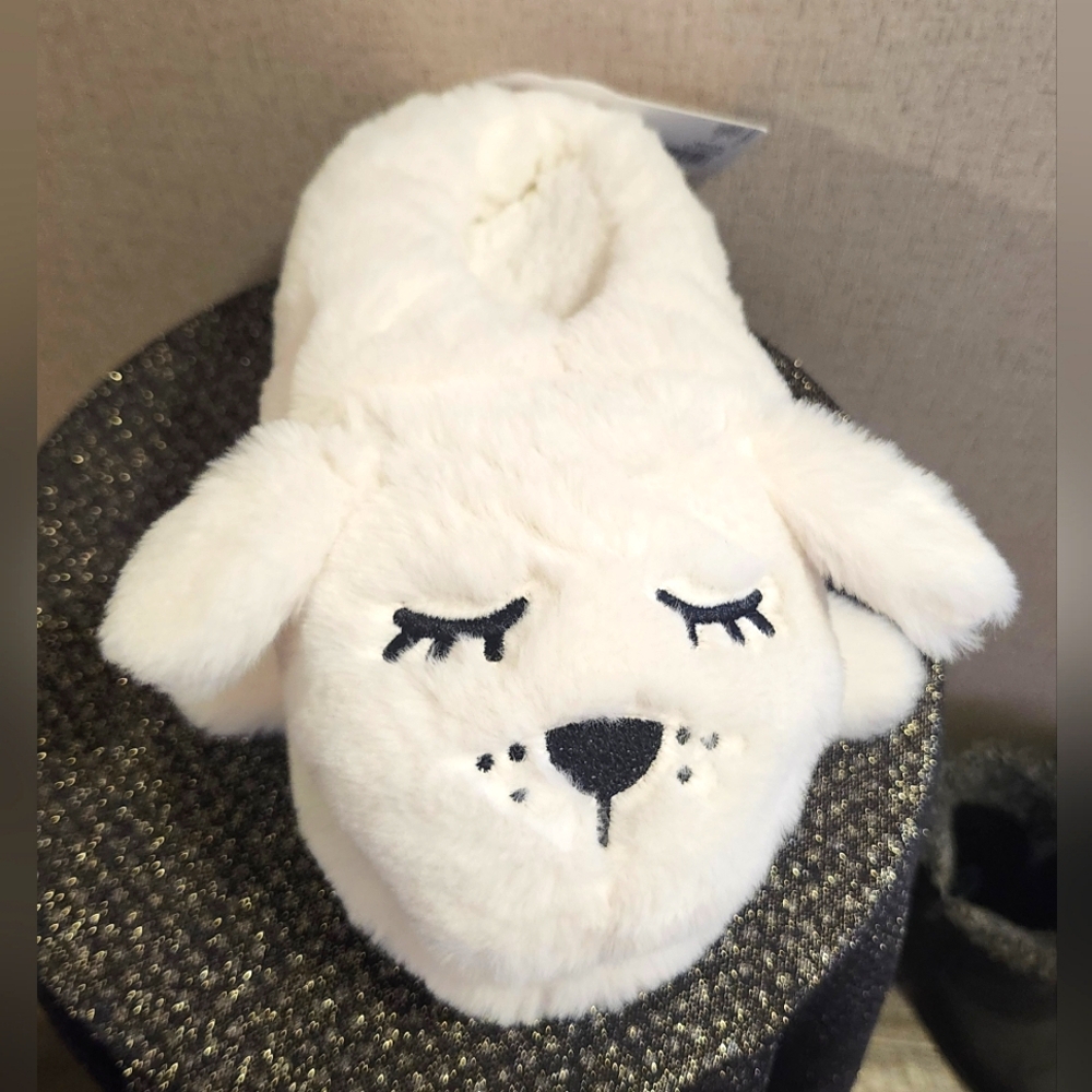 FUZZY BABBA White Plush Slippers for Ultimate Comfort SIZE 7-9.5 NWT